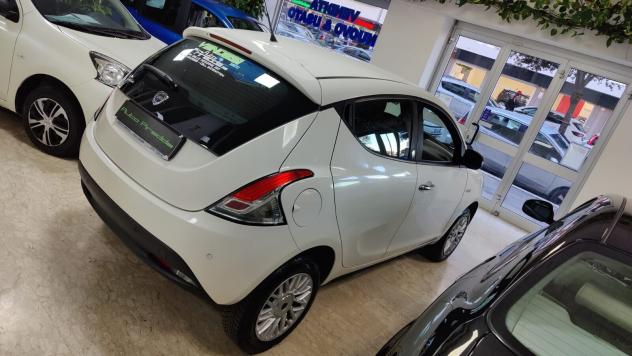 Lancia Ypsilon 0.9 TwinAir 85 CV 5 Porte Metano Ecochic Gold - Foto 6