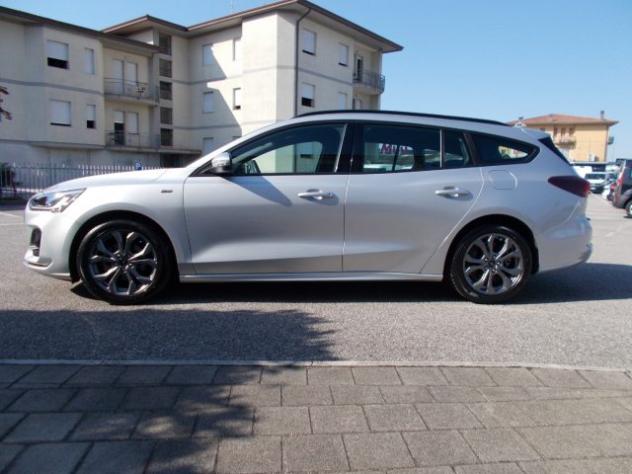 FORD Focus 1.0 EcoBoost Hybrid 125CV Powershift SW ST-Line De rif. 23703220 - Foto 7