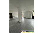 Affittasi centralissimo locale commerciale ristrutturato nalla piazza di Capaci