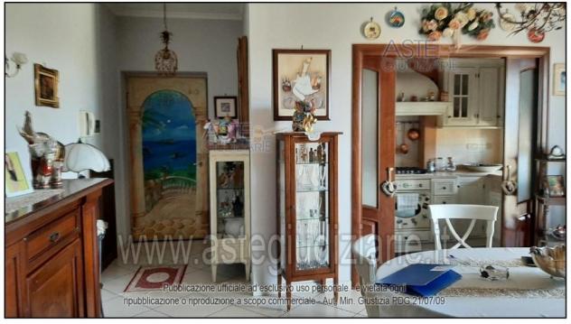 IMMOBILI-IMMOBILE COMMERCIALE-Via Appia Bis, 7