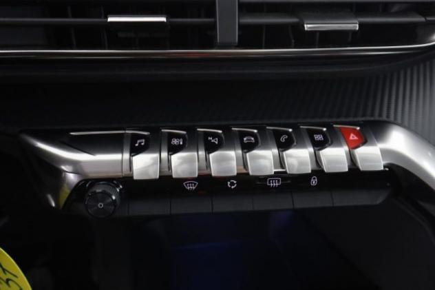 PEUGEOT 3008 3008 BlueHDi 130 S&S Active rif. 23810286 - Foto 10