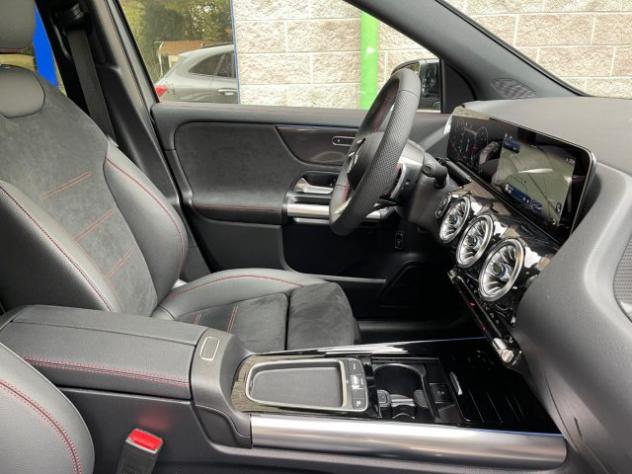 MERCEDES-BENZ GLA 180 D PREMIUM PLUS UNIPROPRIETARIO 64 COLORI LED rif. 24019087 - Foto 10