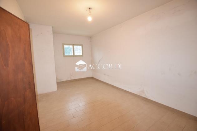 CASA INDIPENDENTE di 4 vani e di 288 mq (MONFUMO) rif. ZI29_1 - Foto 10