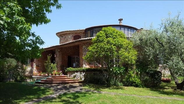 Villa in vendita a Sovicille 220 mq Rif: 1342720