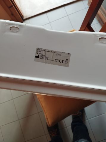 Rialzo WC universale con sistema di fissaggio - Foto 2