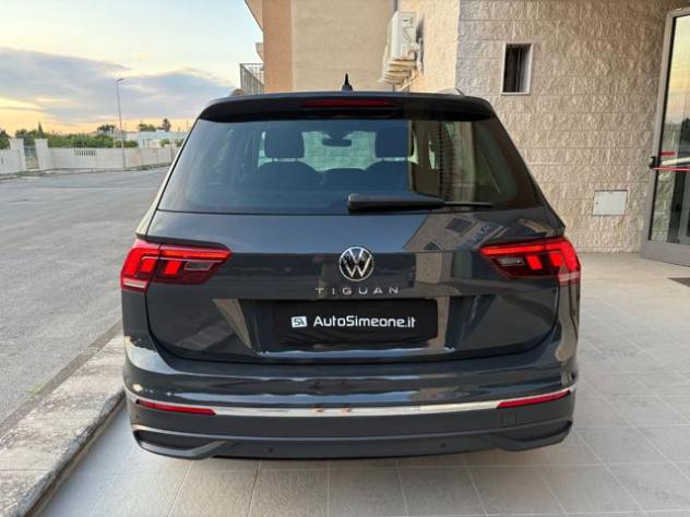 VOLKSWAGEN Tiguan 2.0 TDI 150 CV SCR DSG Life rif. 24072959 - Foto 6