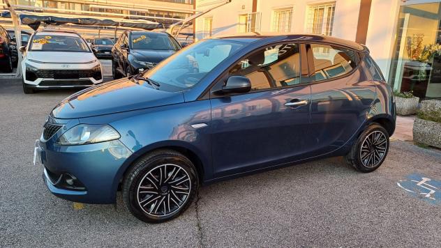 Lancia Ypsilon 1.0 FireFly 5 porte S&S Hybrid Gold - Foto 2