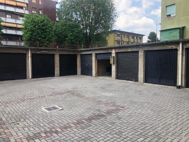 Monza, Via Ferrari angolo Via Galilei libero subito box singolo in Vendita