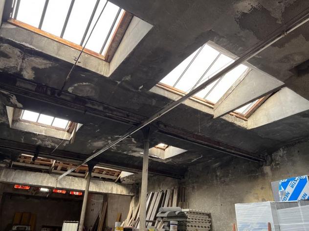 Complesso immobiliare composta da 527 mq di magazzini e 87 mq di abitazione da ristrutturare - Foto 4