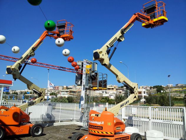 PIATTAFORMA AEREA PER MANUTENZIONE - Foto 2