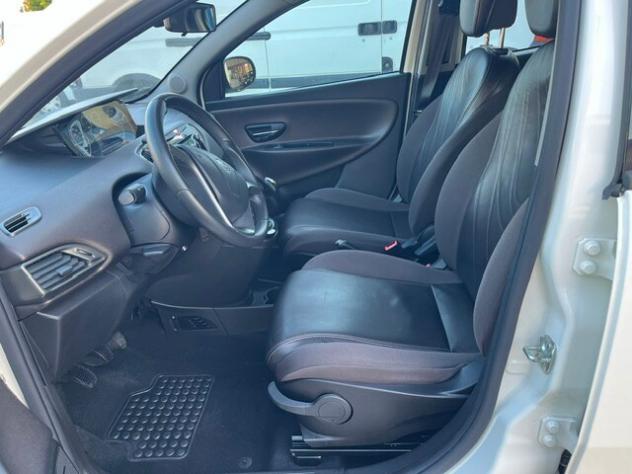 LANCIA Ypsilon 3ª serie Ypsilon 1.3 MJT 16V 95 CV 5 porte S&S Platinum - Foto 5