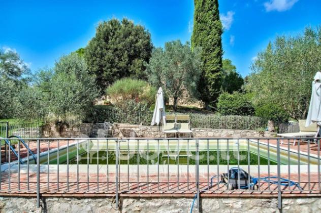 Villa di 1200 m² con più di 5 locali in vendita a Asciano - Foto 10