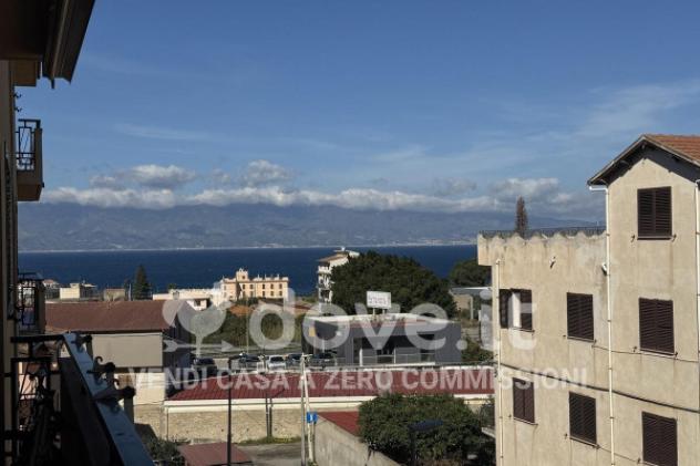Appartamento di 156 m² con 4 locali e box auto in vendita a Reggio Calabria