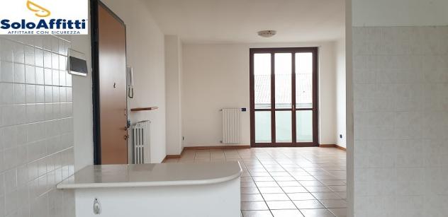 Trilocale in affitto a Solaro