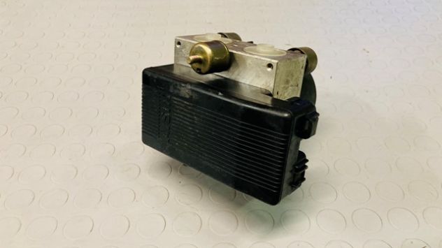 Centralina ABS Daihatsu Terios 1.3 benzina del 2001 (44510-87401) - Foto 4