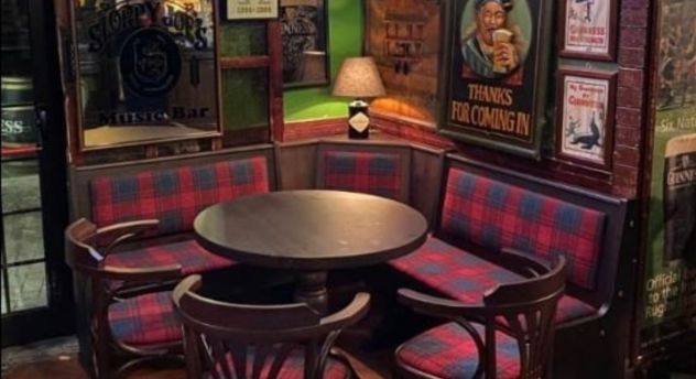 Divanetto legno o imbottito per irish pub, locali irish pub - Foto 6