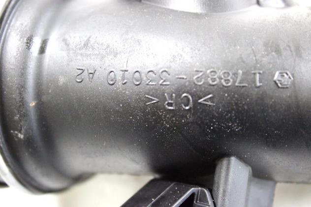 17882-33010 MANICOTTO FILTRO ARIA ASPIRAZIONE SUBARU TREZIA 1.4 D 66KW AUT 5P (2011) RICAMBIO USATO - Foto 5