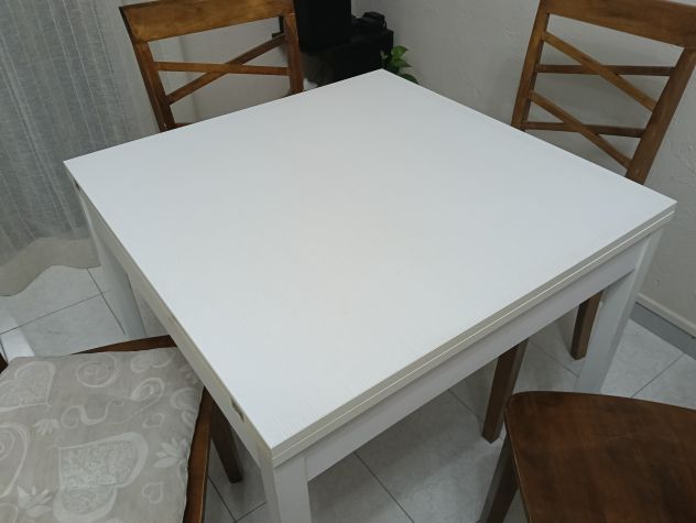 Tavolo allungabile con 4 sedie in vero legno - Foto 5