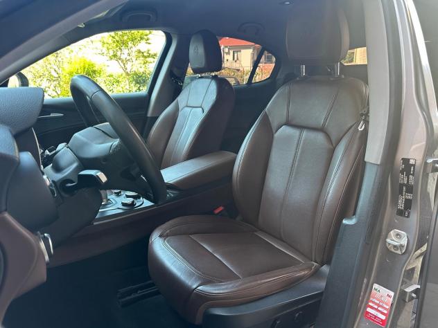 Alfa Romeo Stelvio 2.2 Turbodiesel 210 CV AT8 Q4 Executive - Foto 9