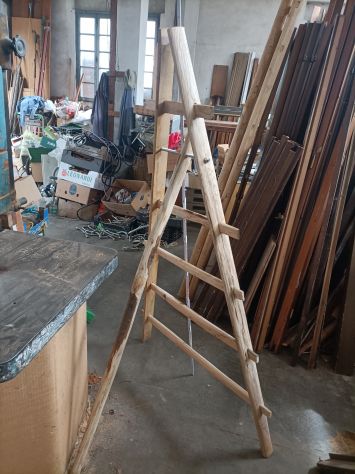 Scale pioli varie misure e forme in legno castagno - Foto 8