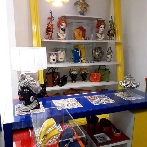 BANCO BLU GIALLO E ROSSO 5829 - Foto 5
