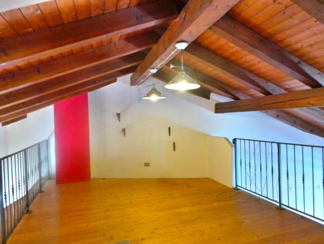 Tricamere più studio in pieno centro - Foto 4