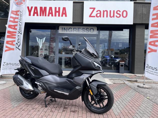 Sym ADX 300 pochissimi km