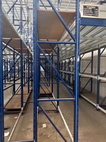 Scaffalatura usata Napoli - Foto 2