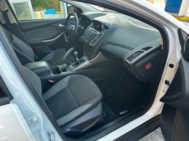 Ford Focus 1.6 TDCi 115 CV Titanium - Foto 8