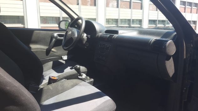 Opel Corsa 1.0 in buone condizioni - Torino o Savona - Foto 5