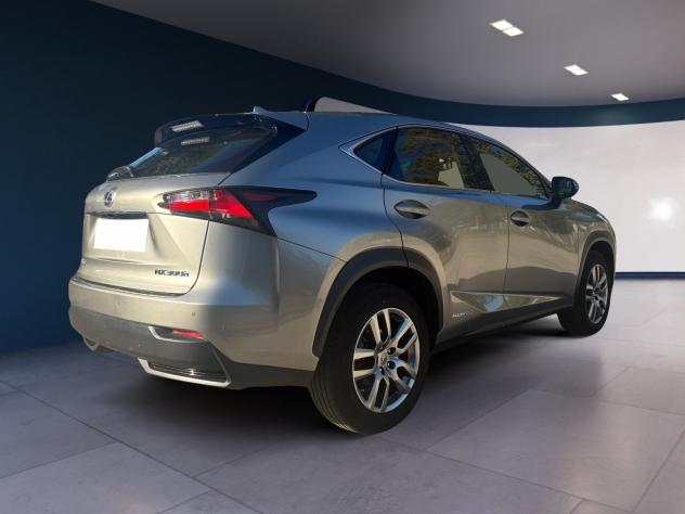 Lexus NX Hybrid 300h Executive 4WD - Foto 4