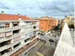 Attico bilivelli con due terrazzi e box auto