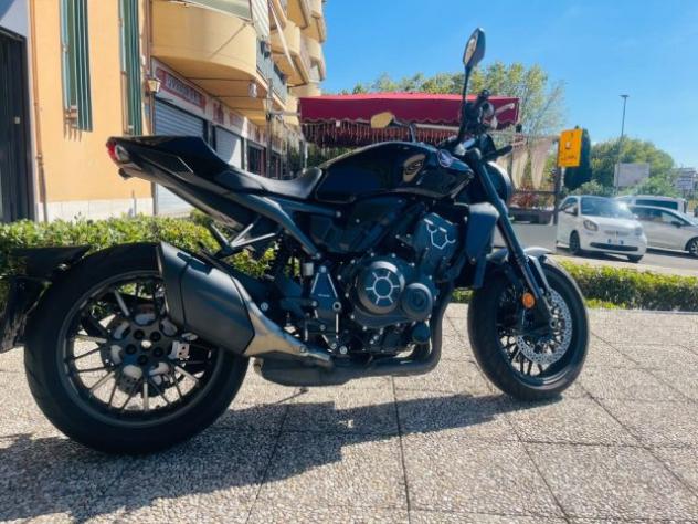 HONDA CB 1000 R TUTTO INCLUSO ANCHE PASSAGGIO! MINI RATE rif. 24113983 - Foto 8