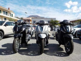 PIAGGIO Beverly 400 i.e. Euro 5+ NUOVO rif. 24166484