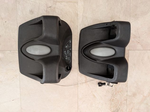 Portasci magnetico per auto