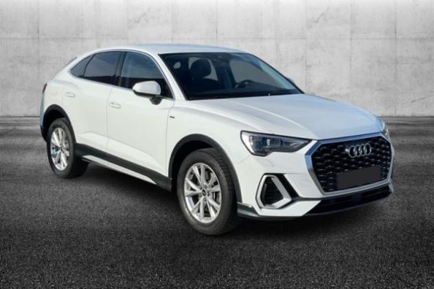 AUDI Q3 SPB 45 TFSI e S tronic S line edition rif. 24049754 - Foto 2