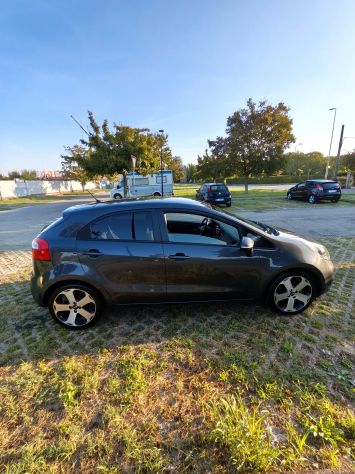 Kia Rio 1.1 CRDi 2014 diesel 154.000 km, 2° proprietario - privato Reggio Emilia - Foto 5
