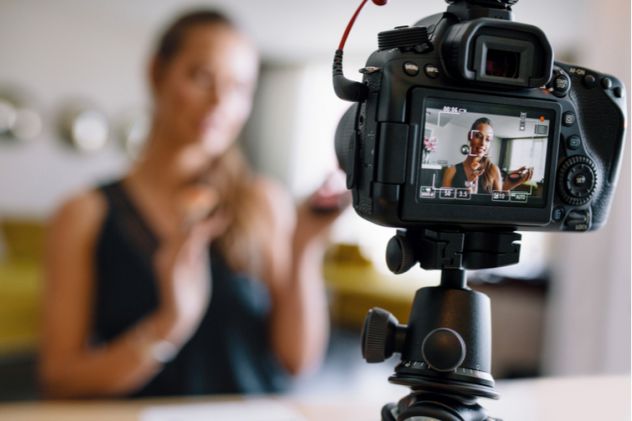 CASTING PER SERIE TV SI CERCANO NUOVI ASPIRANTI PERSONAGGI UOMINI E DONNE