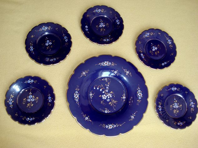 Servizio piatti antichi Deco blu e oro zecchino,decoro a rilievo,bordo a greche