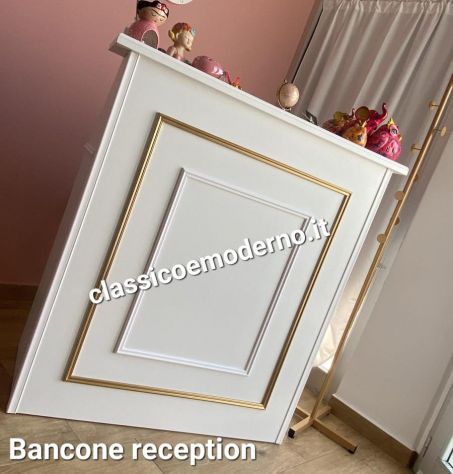 Bancone reception centro estetico doppia cornice oro e bianco ludoteca spedizion