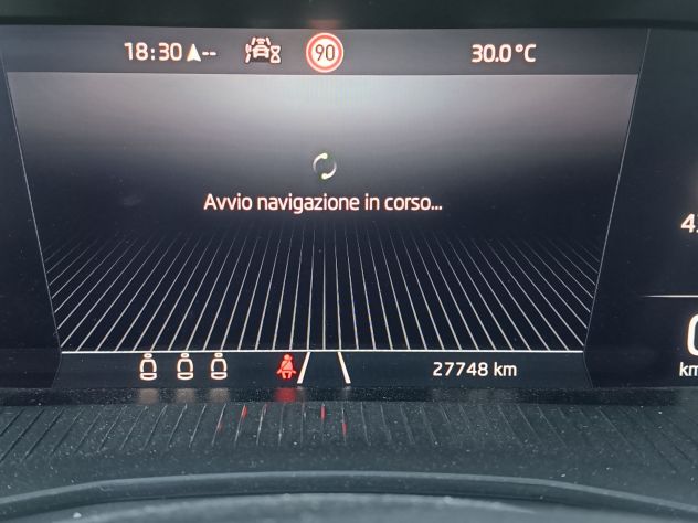 Skoda Scala 1.5 cambio automatico - Foto 8