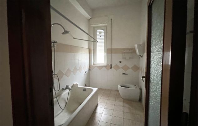 Ampio appartamento con balcone e Terrazza - Centro Storico - Foto 16
