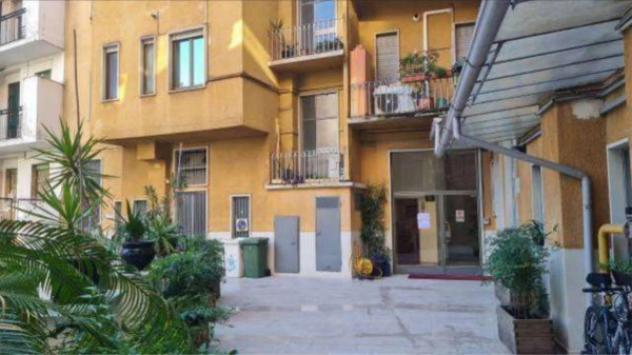 Immobile in asta di 107 m², box auto in vendita a Milano - Foto 2
