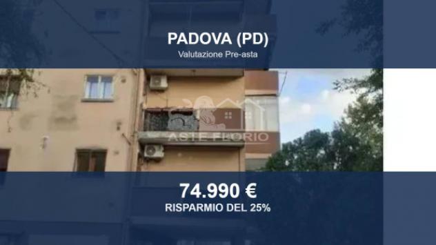 Immobile in asta di 118 m² con più di 5 locali e box auto in vendita a Padova