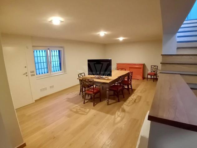 VILLA di 13 vani e di 210 mq (PIETRASANTA) rif. 1542 - Foto 13