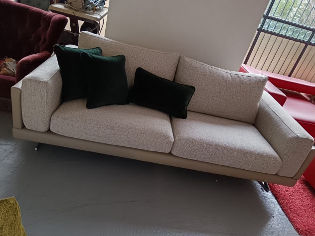 Divano beige 95x220 artigianale Nuovo
