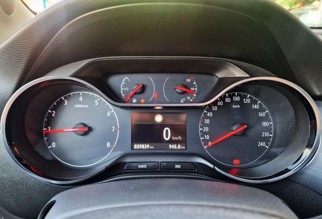 Opel Crossland X 1.2 110cv Ultimate S&S MT6 - Foto 9