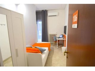 Via Giardini 20 - Stanza 106