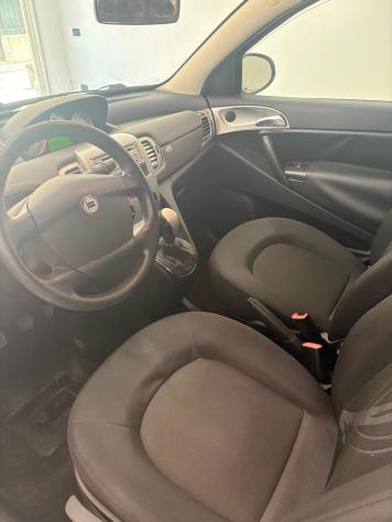 Lancia Ypsilon 1.3 MJT 75 CV Unyca - Foto 4
