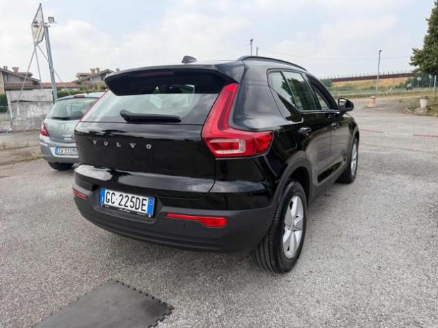 VOLVO XC40 T2 Momentum rif. 23922102 - Foto 4
